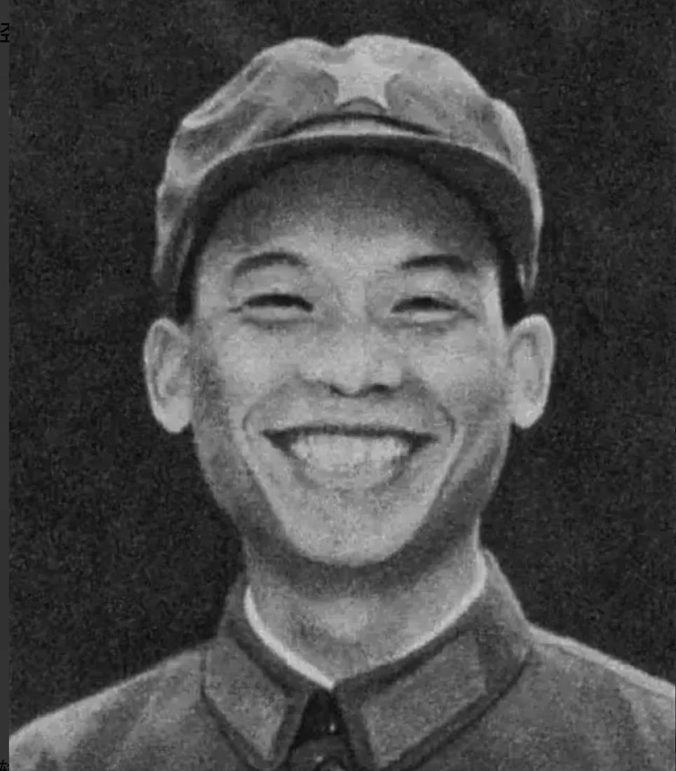 1979年2月，我军7名战士被越军包围，眼看突围无望，一个战士准备拉响手榴弹同归