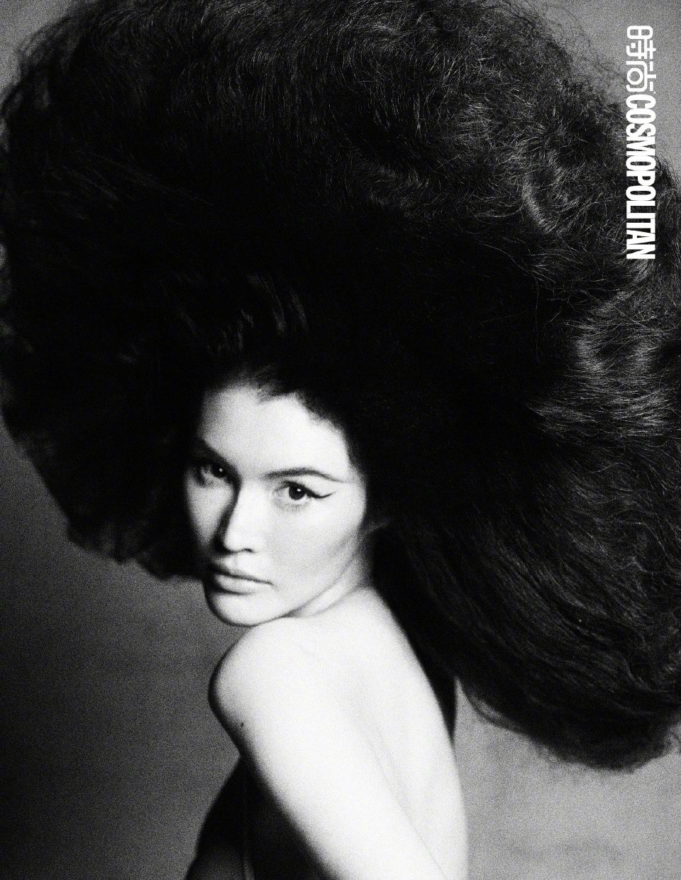 何穗xCosmopolitanChinaMarch2026超模于杂志团