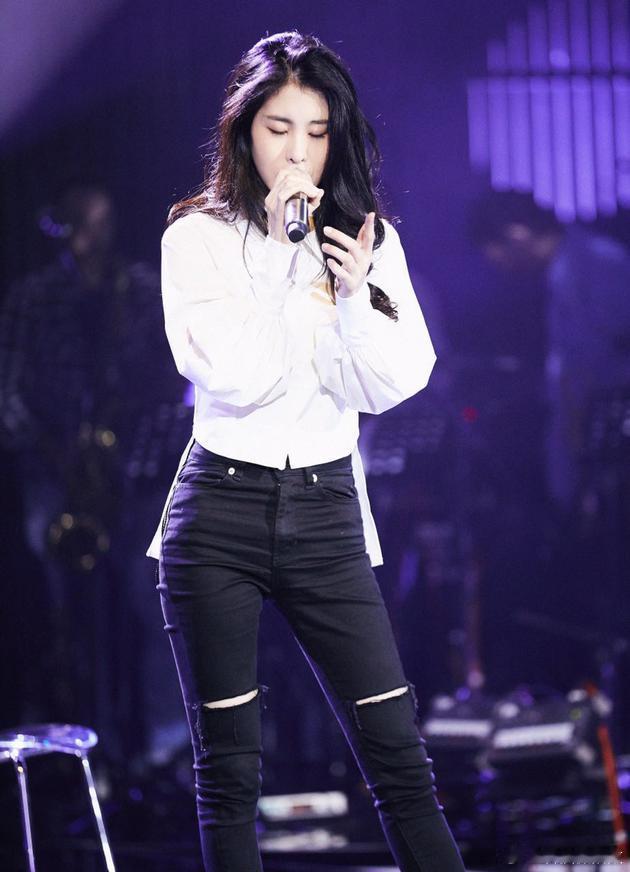 歌手2026张碧晨张碧晨加盟《歌手2026》阵容曝光，这个消息有多燃！从《中国