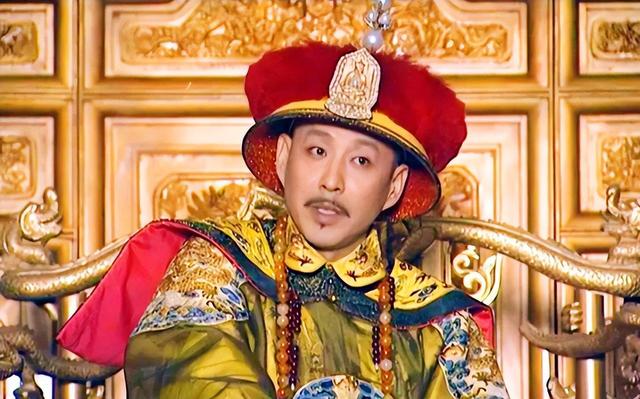 康熙年间，宫中频频被盗，案子迟迟不能告破。康熙帝龙颜大怒，将宫内护卫处决了一大批