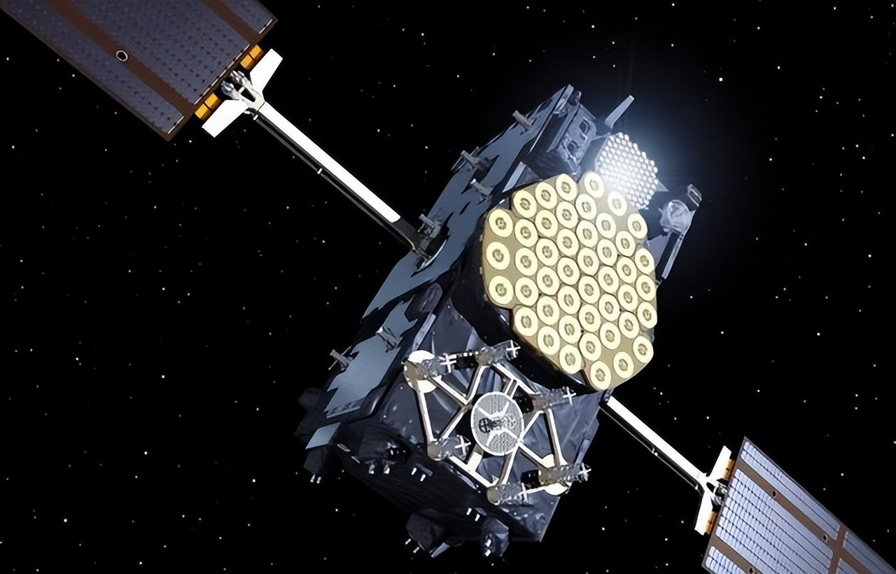 中美俄卫星定位精度差距太大!美0.1米，俄1.5米，中国北斗是多少