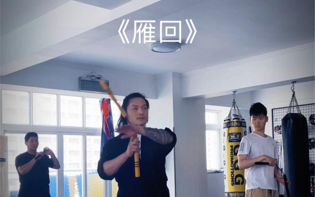 离世的是双节棍界名家李镇东39岁的他因突发心梗（心源性猝死）于11月14日在