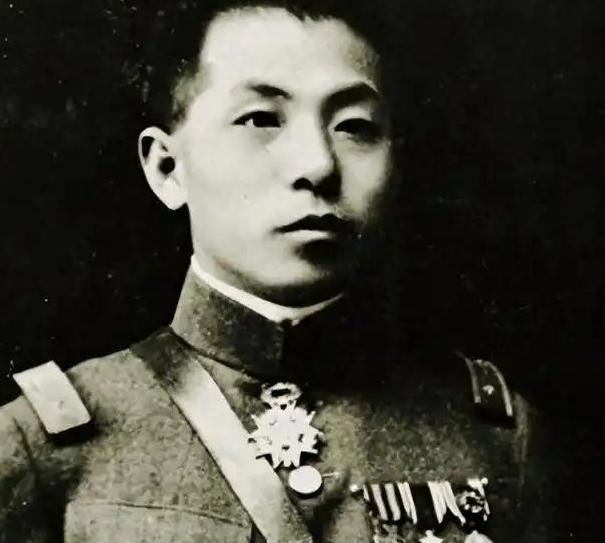 杨虎城是愚蠢，还是糊涂？西安事变你已经得罪了蒋介石，而且是差点要了蒋介石的命，蒋