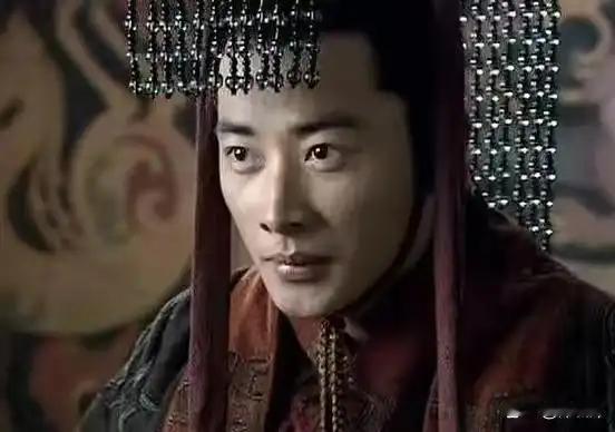 董卓为什么要废汉少帝？公元189年的洛阳城，空气里全是火药味。十常侍之乱刚平