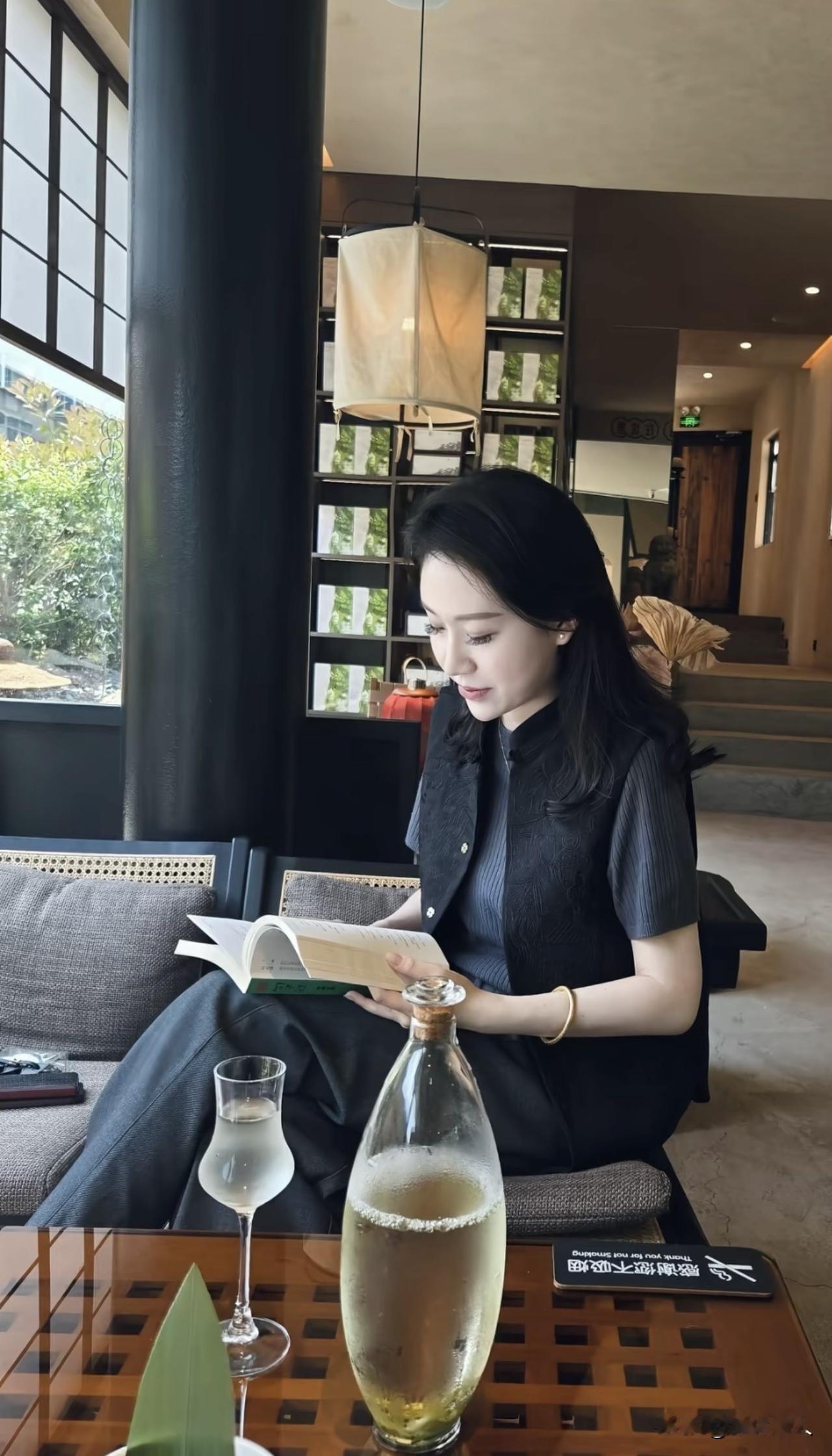 灵魂伴侣：如果你有一个能够经常聊天的伴侣，那么你就是幸福的。其实，我们终其一