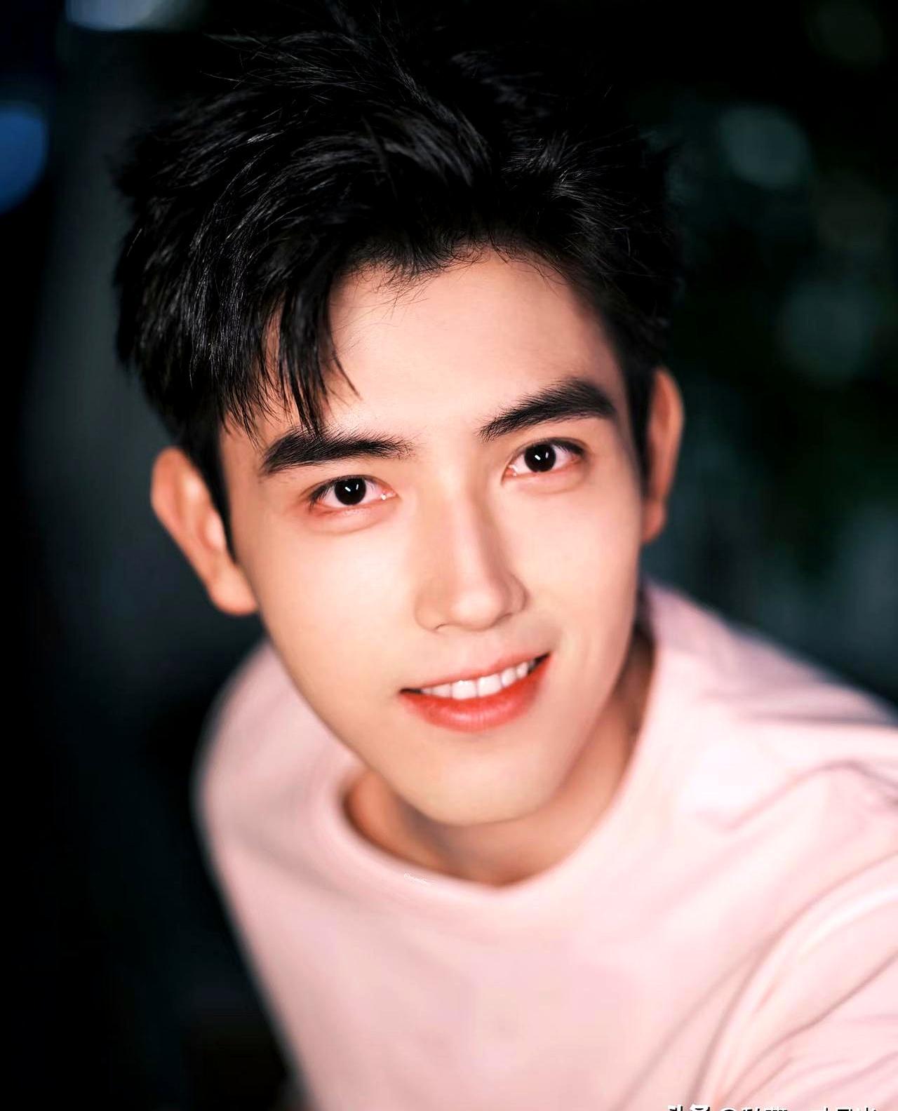 砸下重金的大制作接连扑街，一部主角为了分房假结婚的年代剧，却硬生生把央视收视率轰