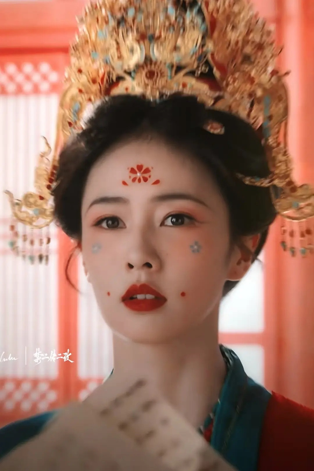 莫离其实比翘楚更怕扑，因为莫离是一番大女主，而翘楚是平番女主，已经在不败之地了。