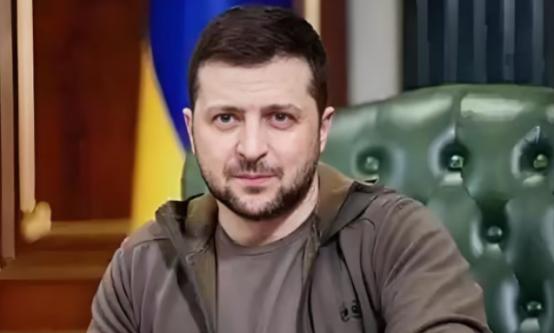 最早的时候，我也曾认为泽连斯基不错，他的抵抗精神值得称赞，但事到如今，我们再看，