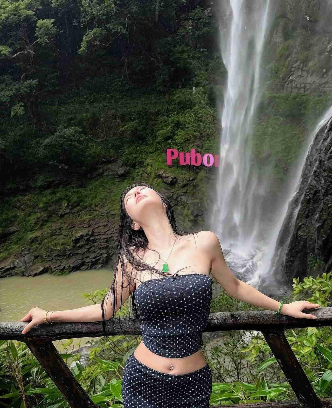 我的今日状态：🏝️旅行度假我这里的天气：🌤️多云