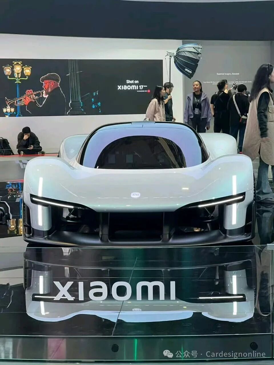 小米超跑实车挺帅啊，这次没有致敬的影子吧？