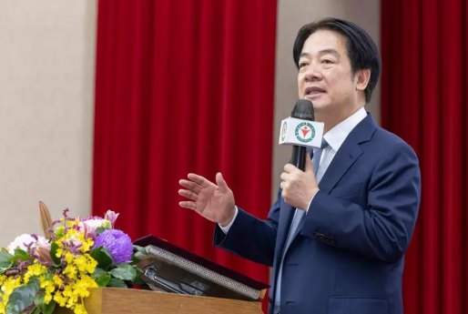 赖清德居然开始对美国产生怀疑了，这一消息瞬间在岛内引起轩然大波。据台媒于5