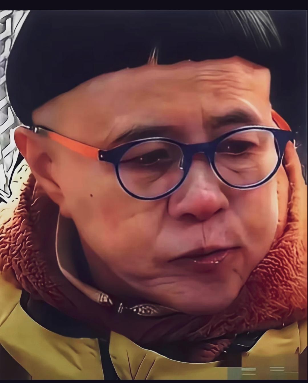 金龟子怼脸照，不说她显不显老，人老了都不好看，但是她的发型太丑了！