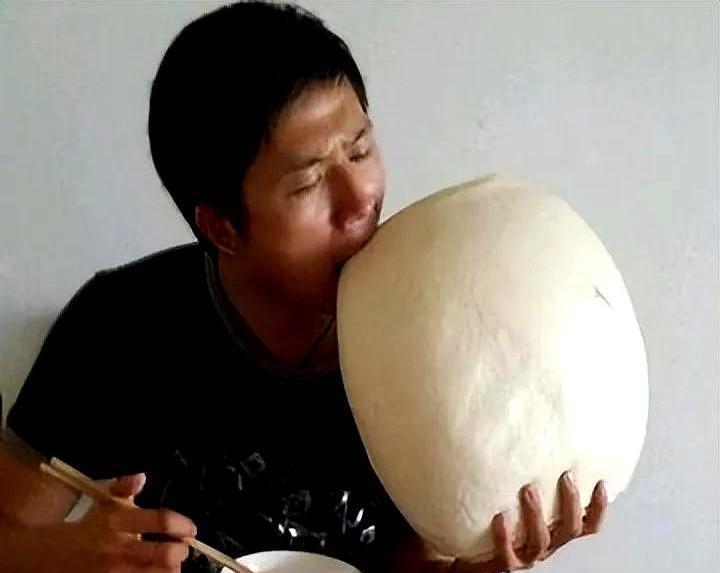 同样是小麦，为什么中国人会吃蒸馒头，欧洲人吃的却是烤面包？其实原因很简单：麻烦