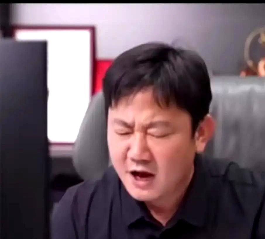 9天前，张雪的赛车刚拿下世界冠军。团队的人拍视频玩得太嗨，结果车主们全炸了，都