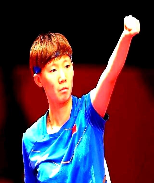 张继科的嘴，简直是开过光了。他最近直播又提到了王曼昱的反手拧拉，这一下子