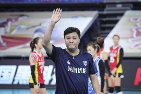 王之腾会不会执教天津女排？随着天津女排无缘卫冕全运冠军！今年联赛也无缘卫冕！天津
