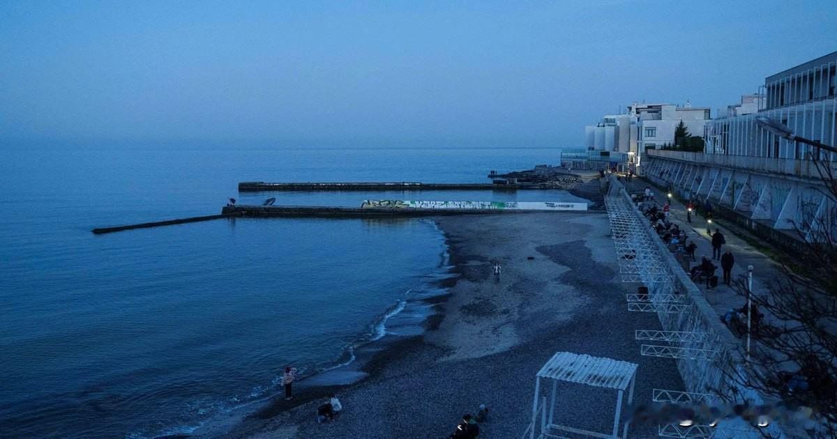 🇷🇺🇺🇦12月26日星期五晚，俄罗斯武装部队袭击了敖德萨的一处基础设施。