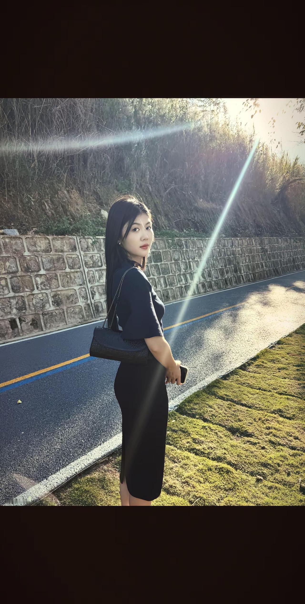 22岁年轻漂亮错在哪