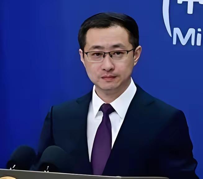 可以直白告诉美军，中国政府和中国军队即将解决台湾问题，美军可以在中国军队划定的区