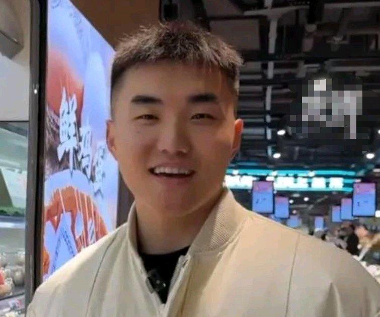 现在的网红世界真是让人捉摸不透！山东24岁小伙“蛋神”爱吃蛋，凭借精准煮蛋教程，