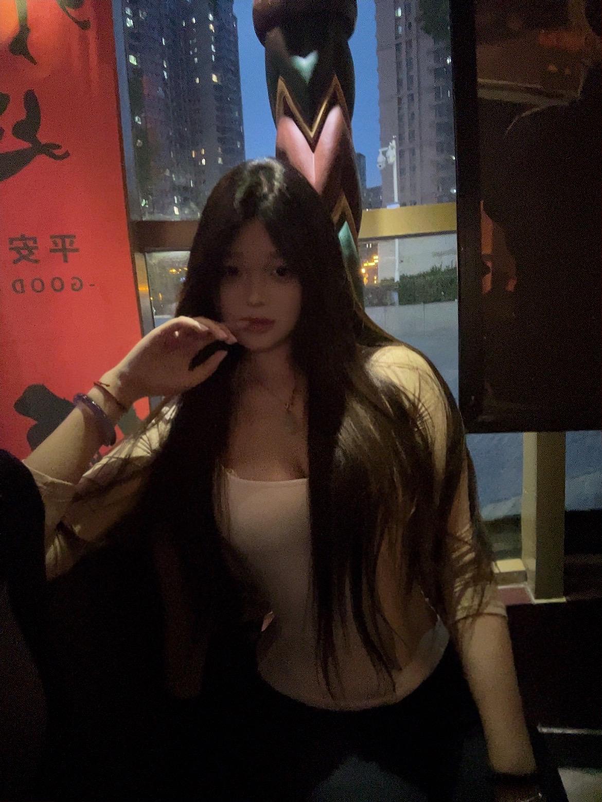 已經魅到 分不清白天黑夜。