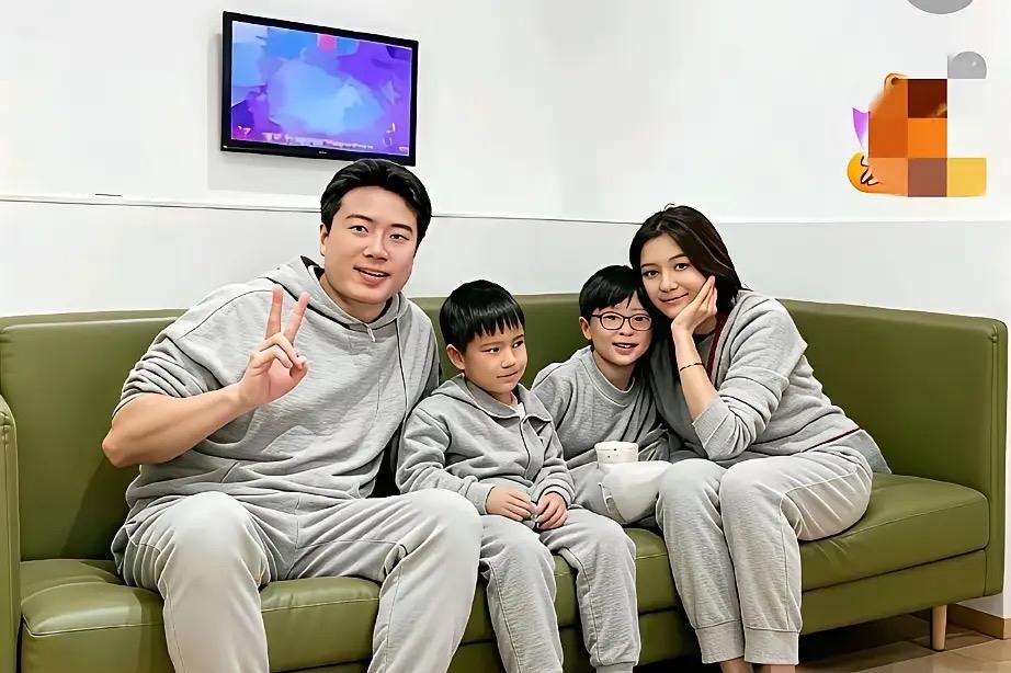 你说梁靖崑那么低调，可是他的大儿子却如此爱“显摆”，跟他爹一点也不像。这不梁