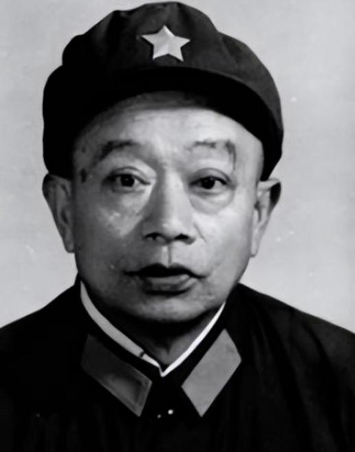 开国独一份！聋哑炊事员走完长征，一辈子无名无姓，葬入八宝山，骨灰盒上的刻字看哭无