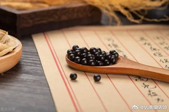 身体不适不用愁，为你精选6种中成药，安全又有效！1.皮肤下有硬块、按压即跑——试试小金丸，它能散结消