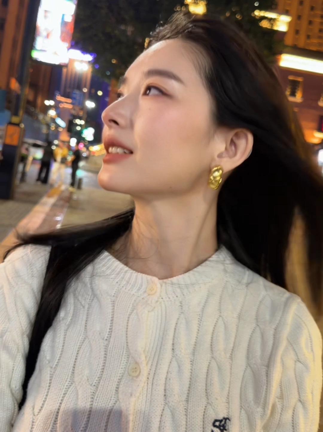 若能再多看你一眼。