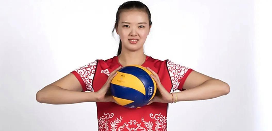随着女排全锦赛八强出炉，1/4决赛对阵如下1，上半区：江苏女排vs天津女排