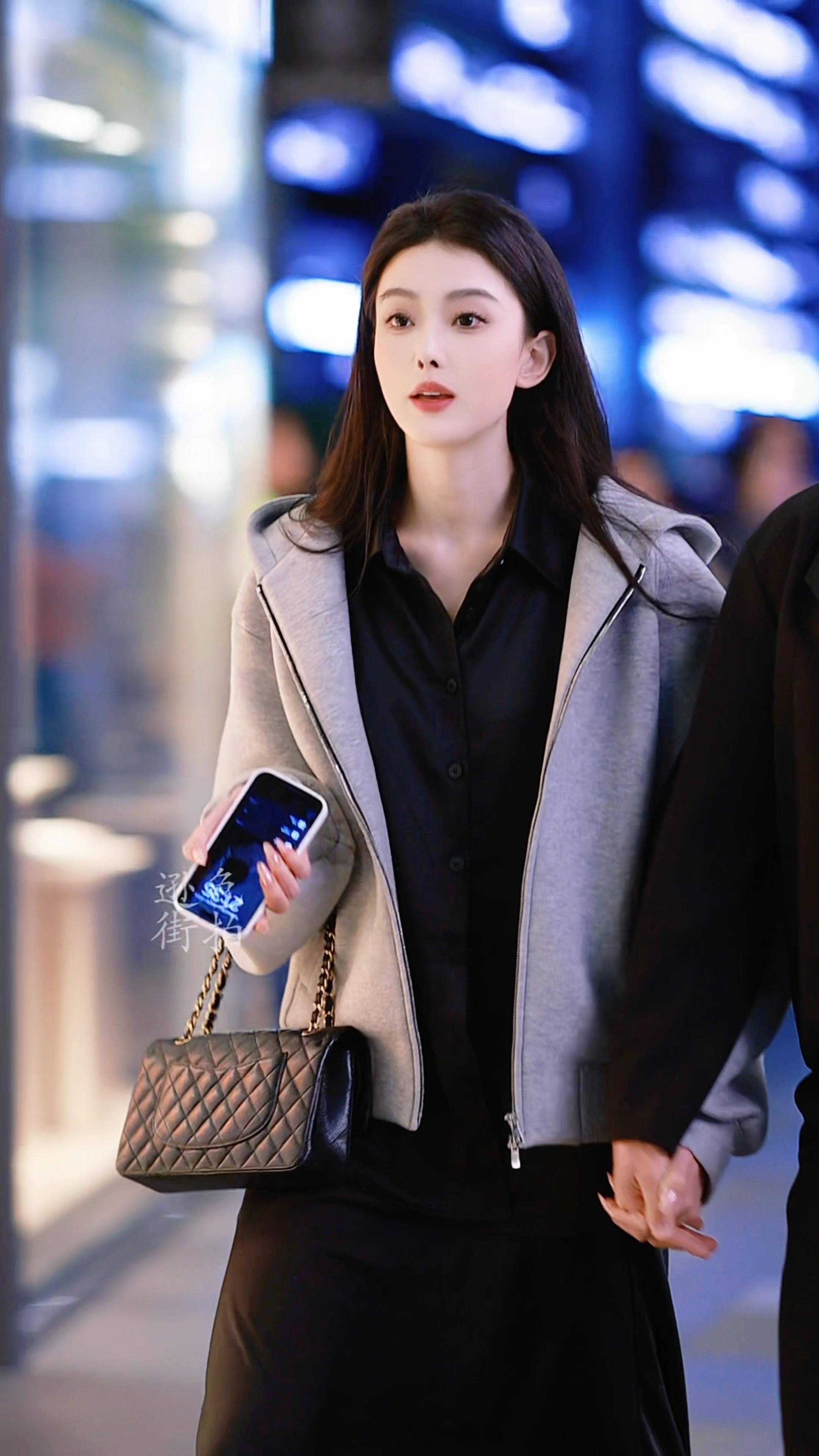 【成都街拍】晚安🌙🌙🌙丨摄影拍照每日穿搭​​​