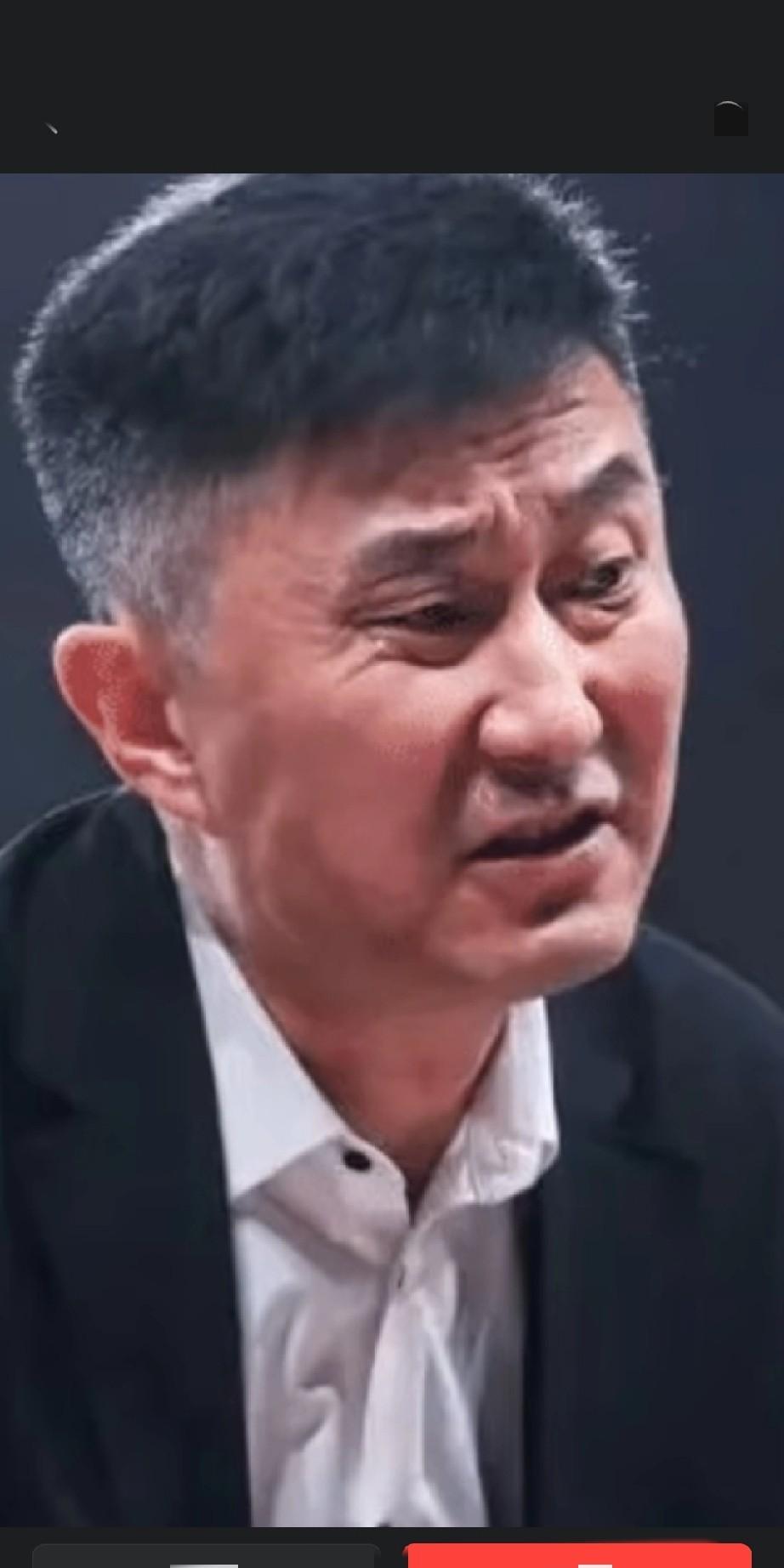 广东男篮下赛季，虽然已经是CBA联赛一支独一无二，无人能敌的超级队伍，但是，笔者