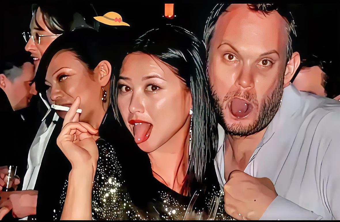 可惜了，这位也去留学进修过呀。牢A打破了许多人的滤镜，也挽救了许多人的情怀。