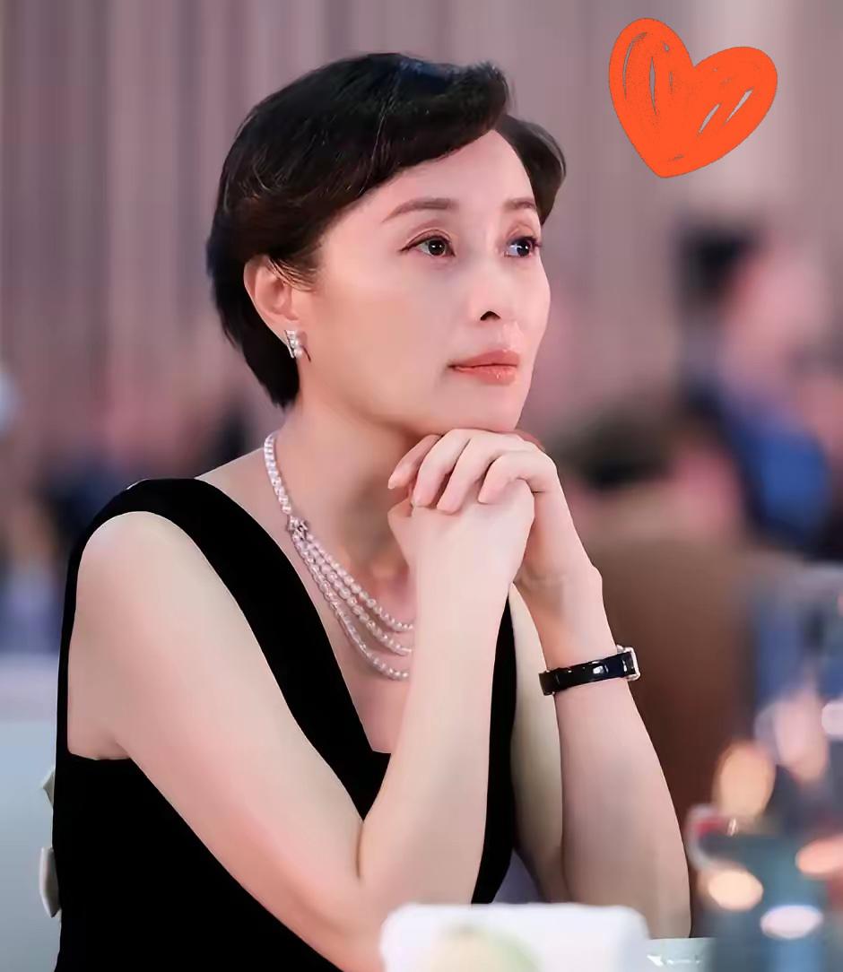 面相是骗不了人的，之前刷到网友聊吴越，看她那张脸就知道骨子里极有主见，自尊