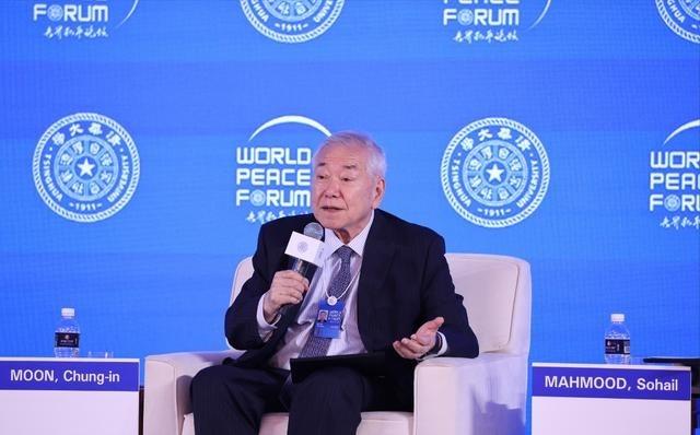 有位韩国学者在中国待了半年后，回到韩国居然说了这么一句话：“韩国人太不了解中国人