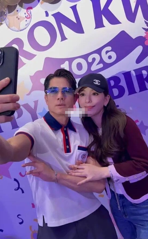 方媛产后4天，就跑出来给郭富城庆60大寿了！人家这状态，也太好了吧！容光