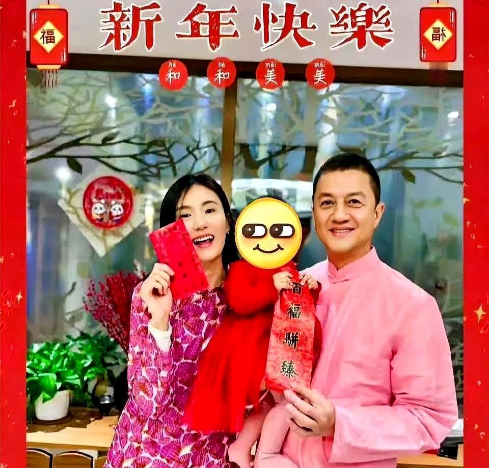 他们不是离婚，是合同到期。3月悄悄办完手续，5月硬着头皮直播带货，9月还在演恩
