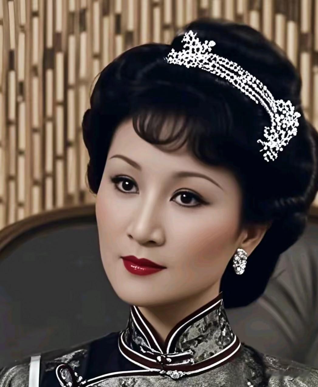 狄波拉这辈子，只做错了一件事：嫁给谢贤。​她不是不知道谢贤花。1979年结婚前