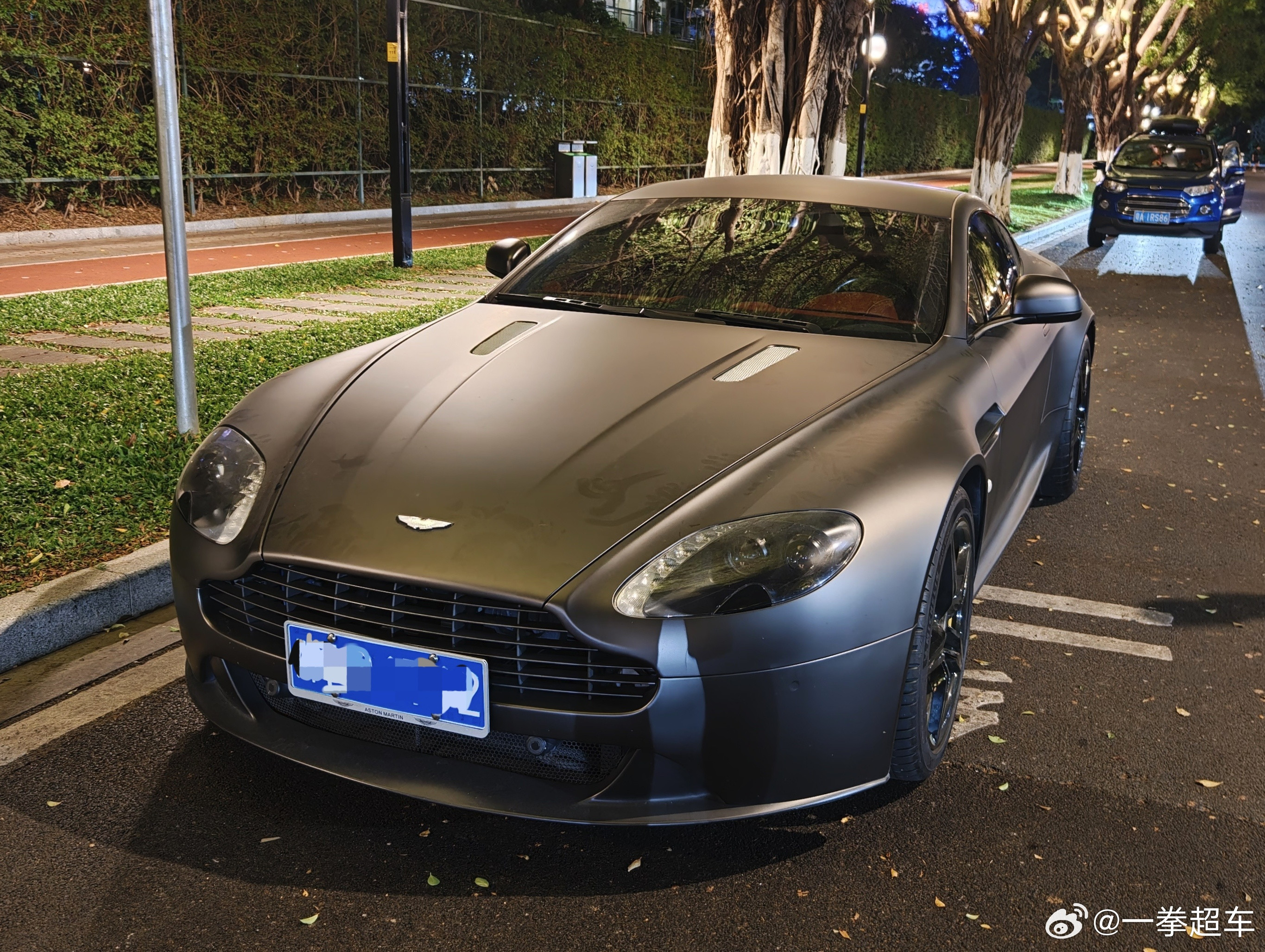 白嫖了一下朋友买的老vantaga，这是个16款的，收回来的价格炸裂到我都有点心