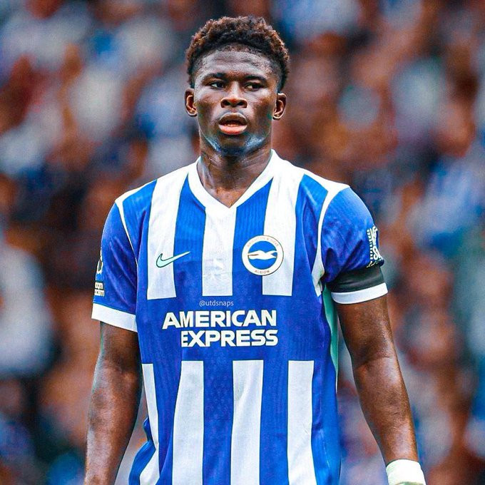 JamesHorncastle去年曼联将巴莱巴与托纳利归为同一类引援目标，当时