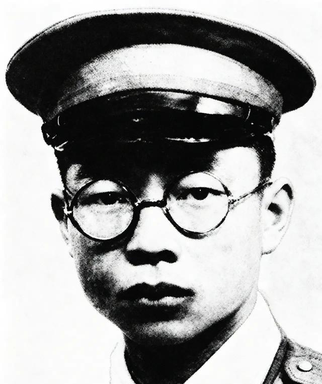 1979年，92岁的关麟征提笔给徐向前元帅写了一封信。信里没有谈军国大事，只问了