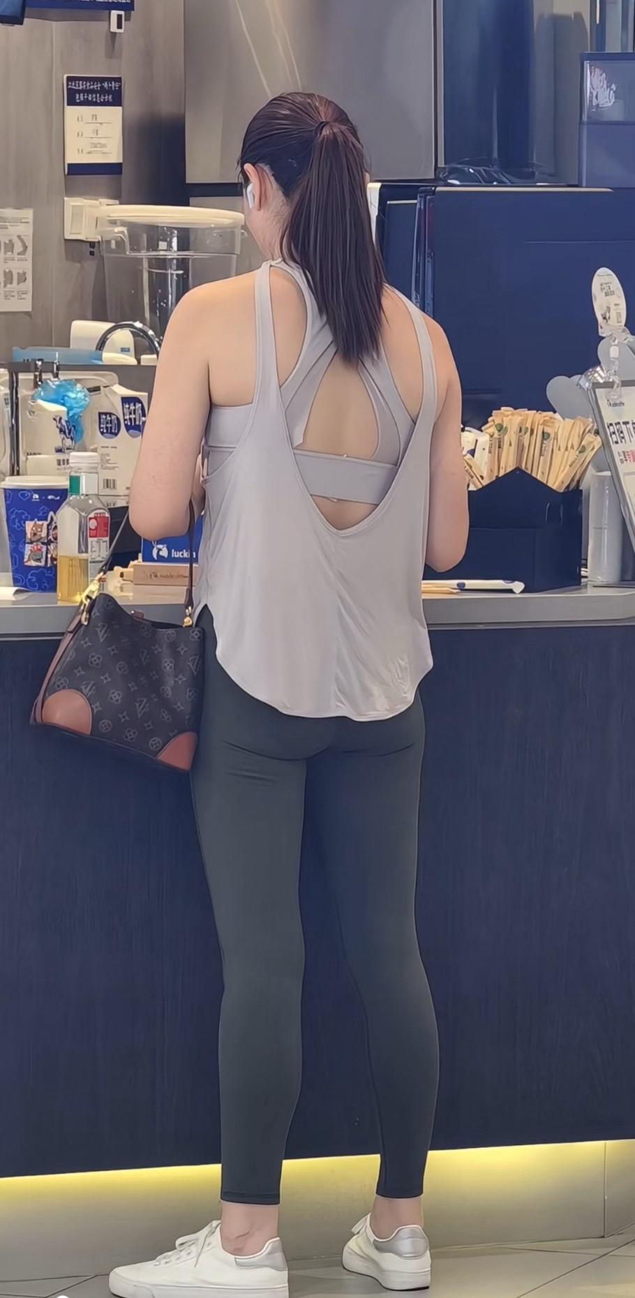 健身穿搭 美女 拍照姿势