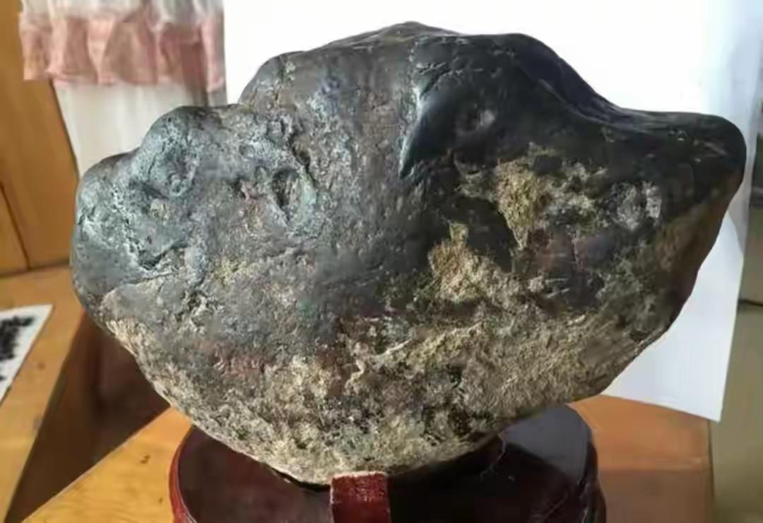 出事！俄罗斯截获2吨陨石，竟是来自中国45亿年前的顶级“国宝这消息一出来，多少