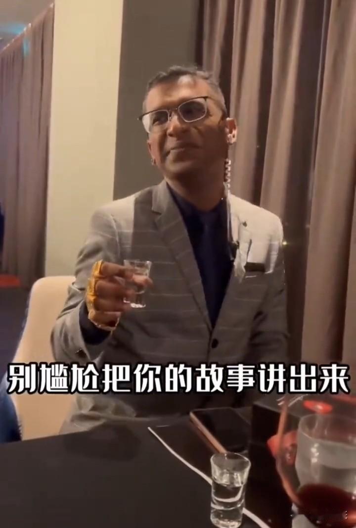 印度三哥讲述为什么找中国女子当老婆、不找印度女子当老婆居然是这个理由！他搞笑