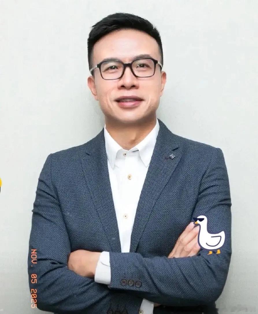 山姆新任总裁刘鹏，上任之后一通操作，直接把自己推向了全网抵制的浪潮之中。有报