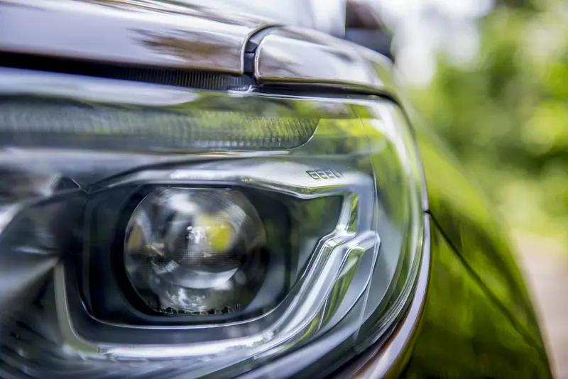 新款吉利博越的变速箱值得说道说道。它搭载了吉利自主研发的7DCT湿式双离合变速箱