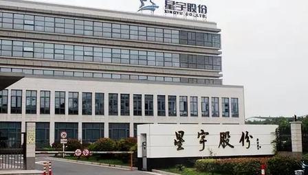 上市公司逼应届生二选一：要么流水线打螺丝，要么主动滚蛋，契约感碎一地一家年营