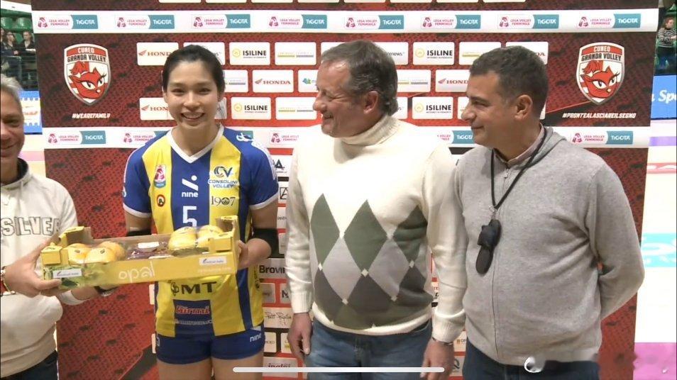 恭喜宇珊首次拿到意甲联赛单场最佳，22扣13中1失误1被拦2拦4发砍下19分，这