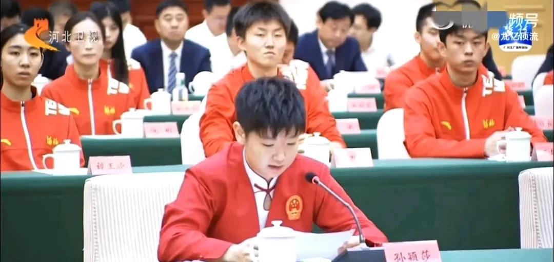 莎莎赛场大格局，局场从来格局也不小！大家也叫莎莎“莎局”，我从每次代表发言的照