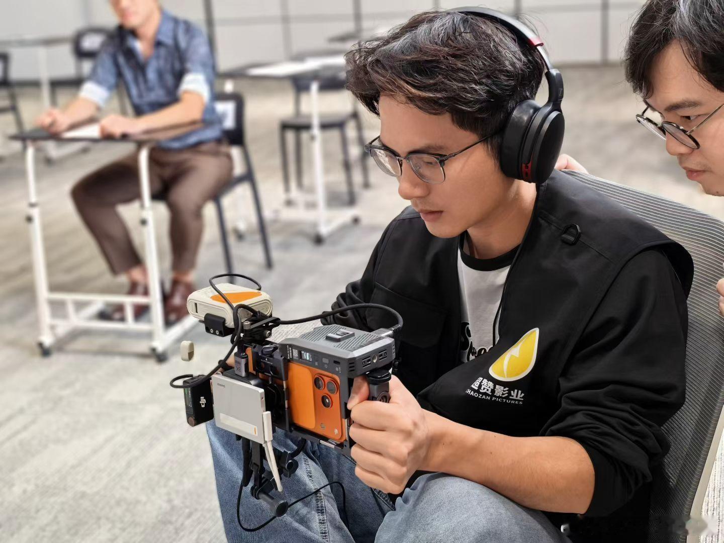 一句话总结你的2025从幕后到台前无惊有喜！2025